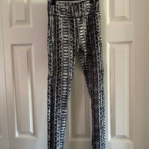 Under Armour Leggings Size S🥰🥰